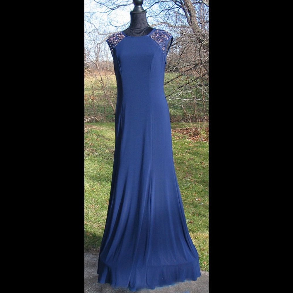 Navy Cachet Evening Gown D23006